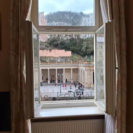 Stubsi With Colonnade View *