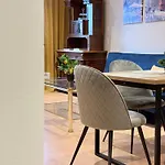 Apartman Stubsi Offer A Magnificent View Of The Colonnade *