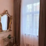 Stubsi Offer A Magnificent View Of The Colonnade Karlovy Vary