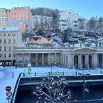 Stubsi Offer A Magnificent View Of The Colonnade * Karlovy Vary
