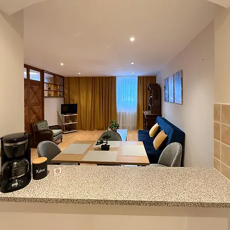 Apartman Stubsi Offer A Magnificent View Of The Colonnade *