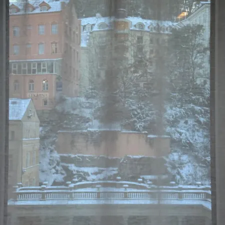 Stubsi Offer A Magnificent View Of The Colonnade * Karlovy Vary