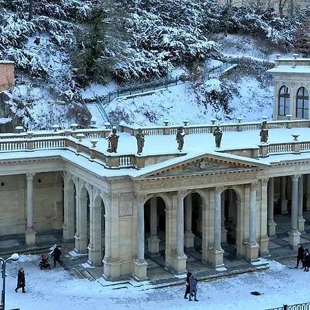 Stubsi Offer A Magnificent View Of The Colonnade Apartman Karlovy Vary