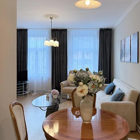 Apartman Stubsi Offer A Magnificent View Of The Colonnade