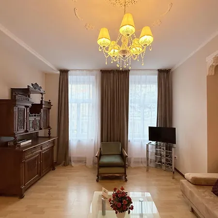 דירה Stubsi Offer A Magnificent View Of The Colonnade קרלובי וארי