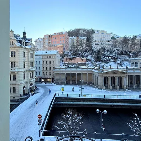 Stubsi Offer A Magnificent View Of The Colonnade Karlovy Vary