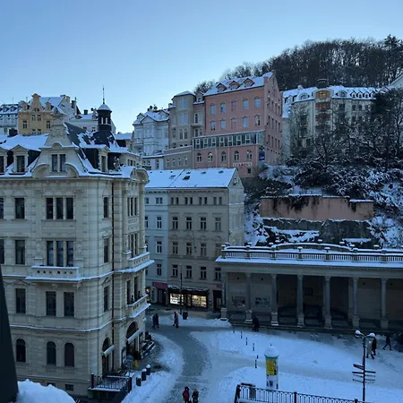 Stubsi Offer A Magnificent View Of The Colonnade Karlovy Vary