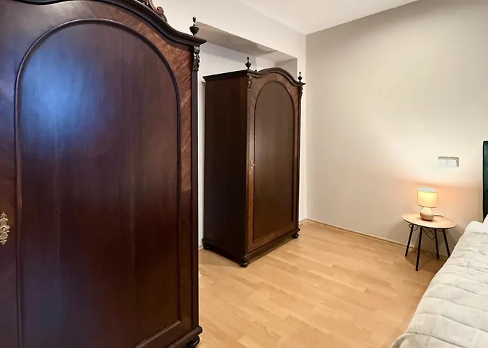 Stubsi Offer A Magnificent View Of The Colonnade * קרלובי וארי