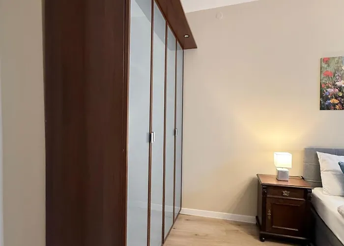 Stubsi Offer A Magnificent View Of The Colonnade דירה *