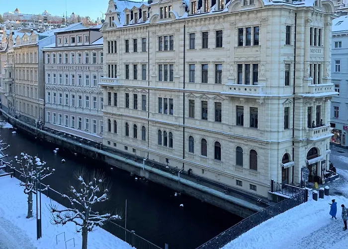 Stubsi Offer A Magnificent View Of The Colonnade *